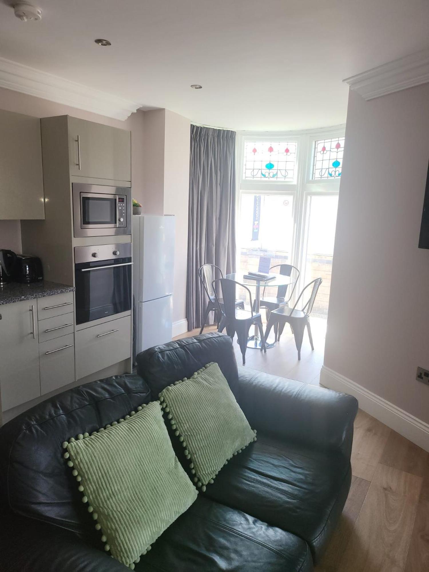 Harrogate Lifestyle Luxury Serviced Aparthotel Bagian luar foto